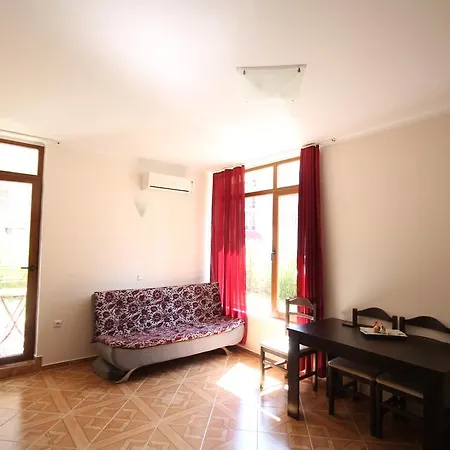 Arendoo In St. Helena ساني بيتش
